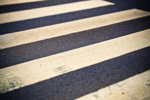 Chiedere la realizzazione di segnaletica stradale